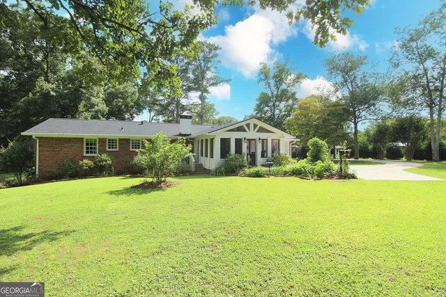 $445,000 | 1055 East Hermitage Road Northeast, Rome, GA 30161