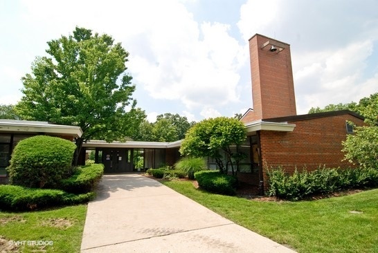 475 Shenstone Road, Unit 204 Riverside, IL 60546 - Photo 24 of 26