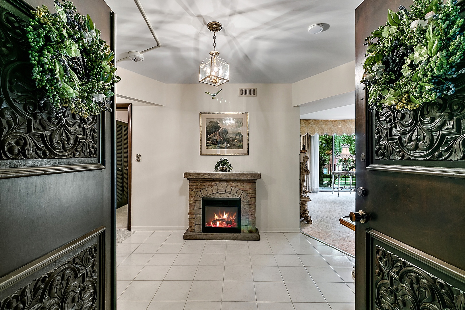 475 Shenstone Road, Unit 204 Riverside, IL 60546 - Photo 6 of 26
