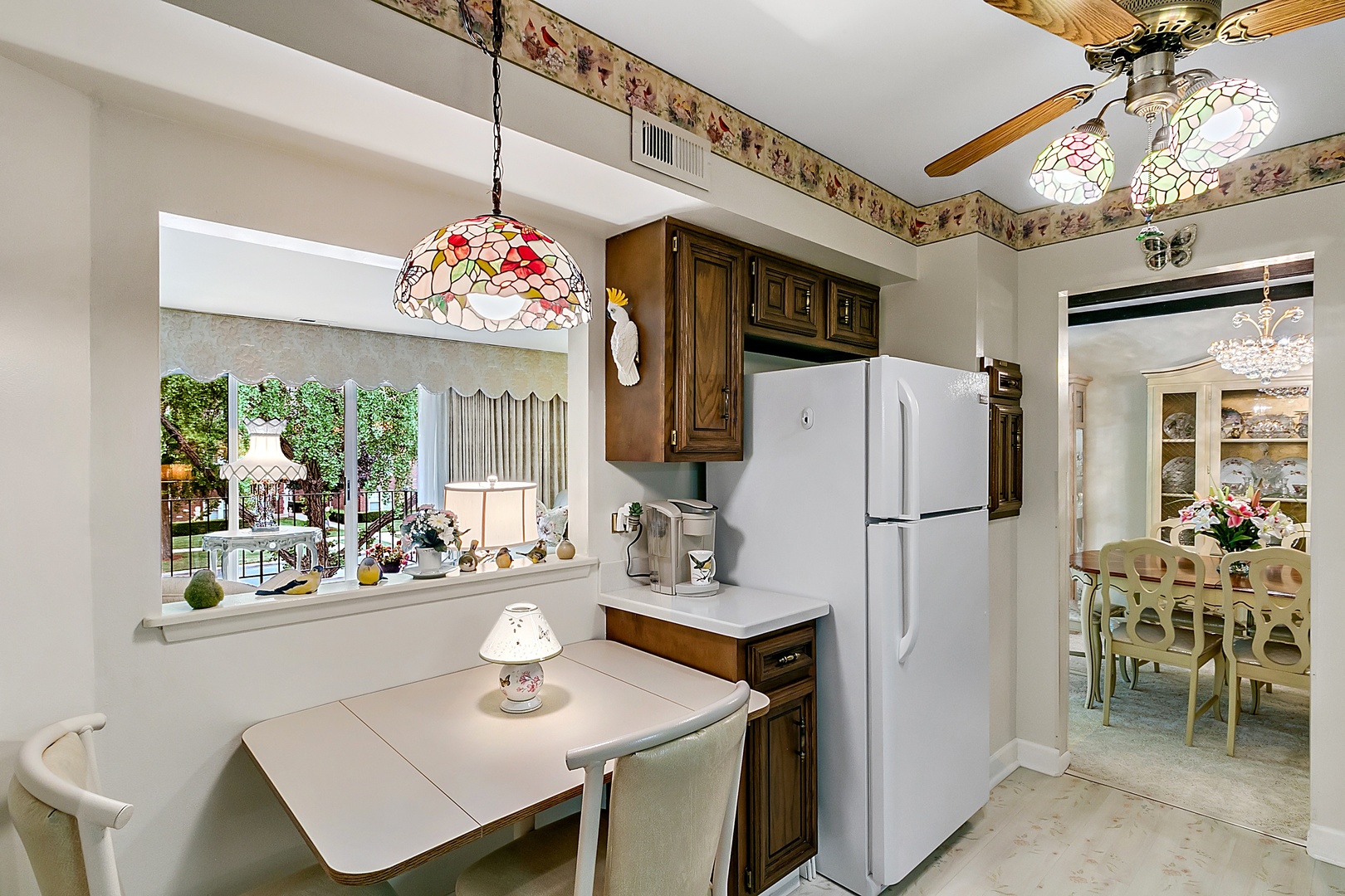 475 Shenstone Road, Unit 204 Riverside, IL 60546 - Photo 9 of 26