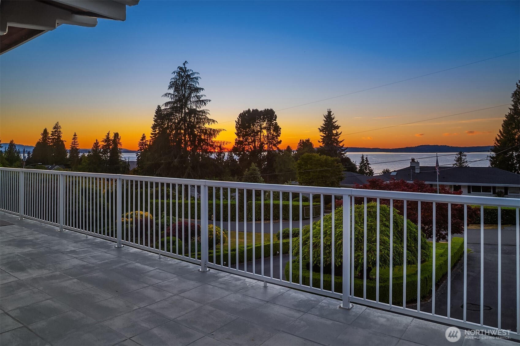 8308 Frederick Place Edmonds, WA 98026 - Photo 32 of 37