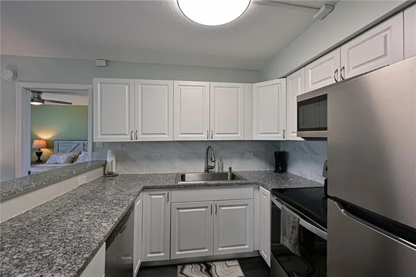$199,000 | 2901 26th Street West, Unit 320, Bradenton, FL 34205