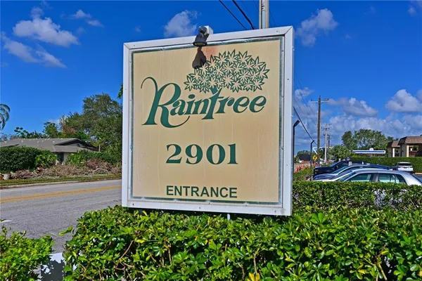 $199,000 | 2901 26th Street West, Unit 320, Bradenton, FL 34205