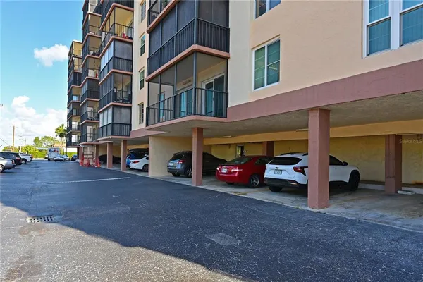 $199,000 | 2901 26th Street West, Unit 320, Bradenton, FL 34205