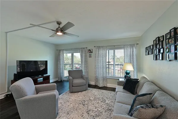 $199,000 | 2901 26th Street West, Unit 320, Bradenton, FL 34205