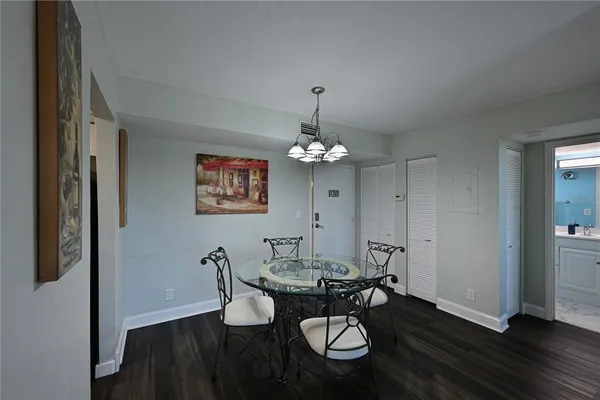 $199,000 | 2901 26th Street West, Unit 320, Bradenton, FL 34205
