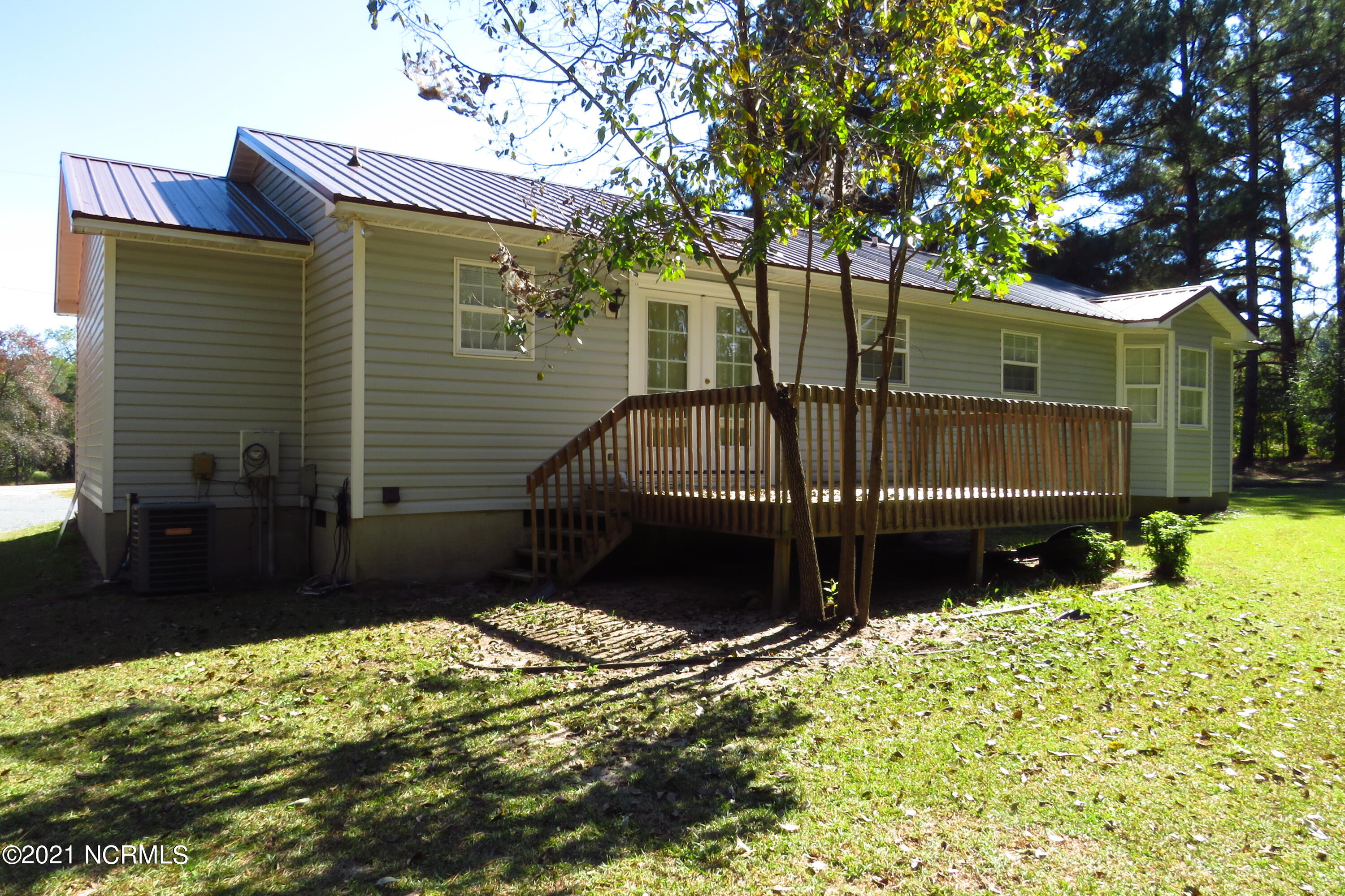 4394 Carthage Road West End, NC 27376 - Photo 2 of 24 005