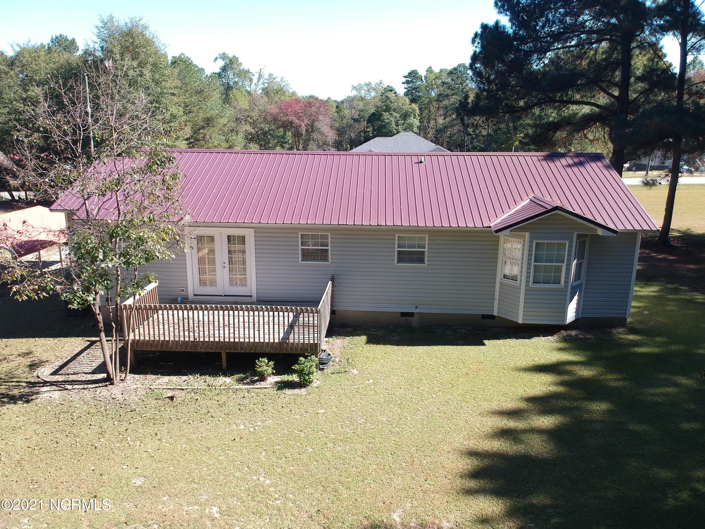 4394 Carthage Road West End, NC 27376 - Photo 3 of 24 007