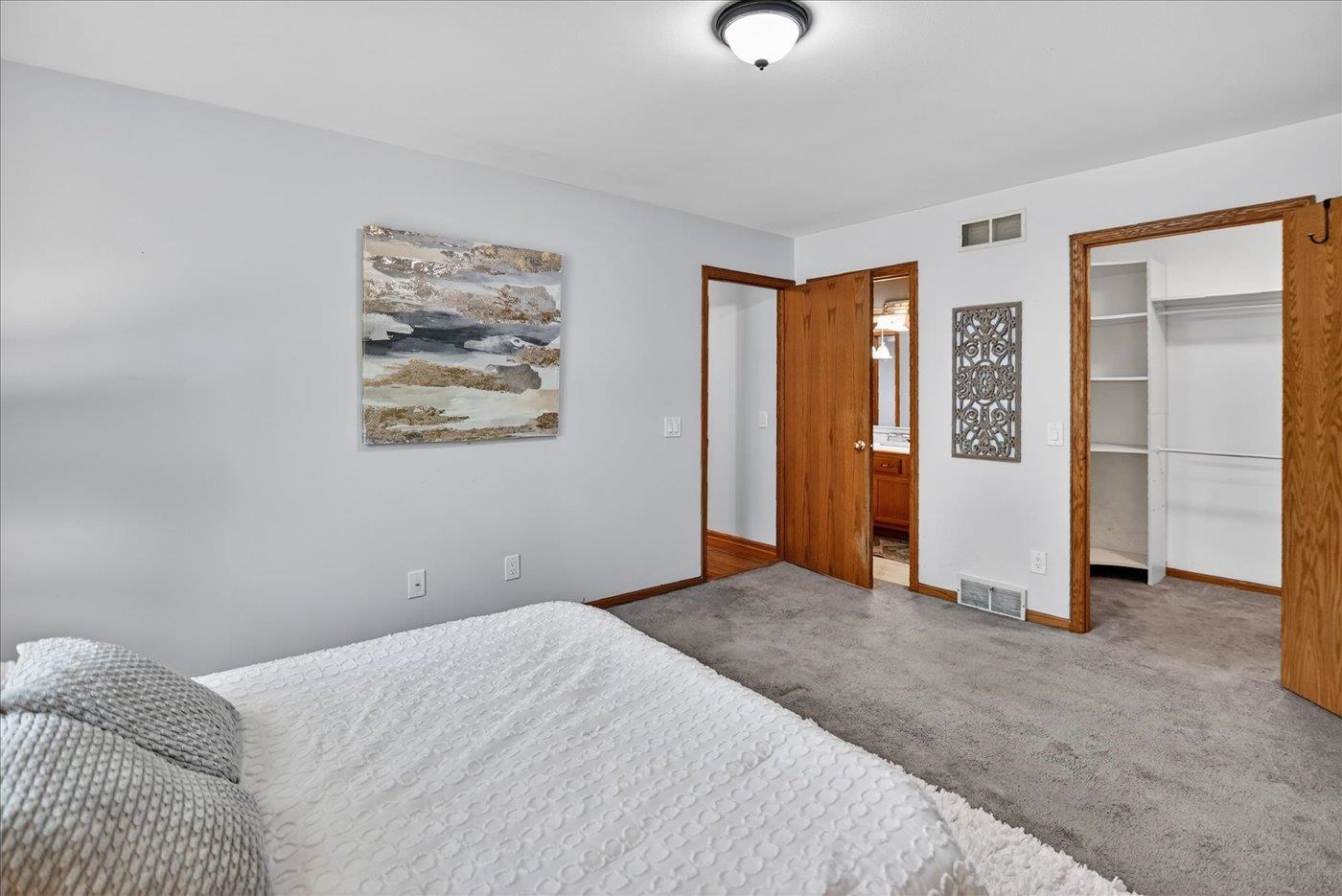 117 Knutson Drive Madison, WI 53704 - Photo 24 of 59