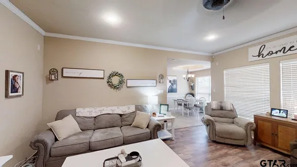 $225,000 | 5401 Hollytree Drive, Unit 2104, Tyler, TX 75703