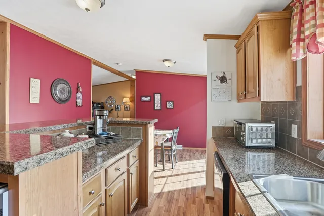 $350,000 | 30 Winter Street, Salem, NH 03079