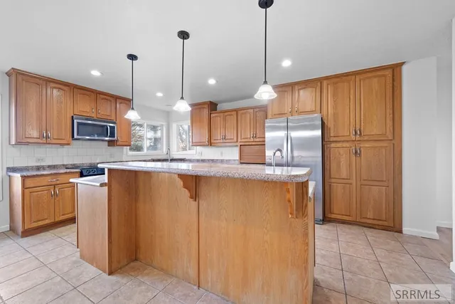 $525,000 | 549 East 1200 North, Shelley, ID 83274