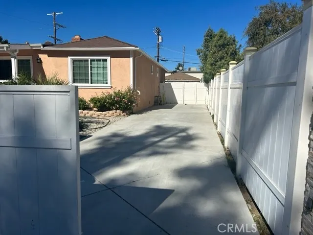 $4,200 | 17257 Welby Way, Van Nuys, CA 91406