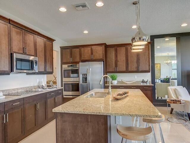 10199 Akenside Drive Boca Raton, FL 33428 - Photo 4 of 32 E26A032D-8412-4370-911E-702F303476C8