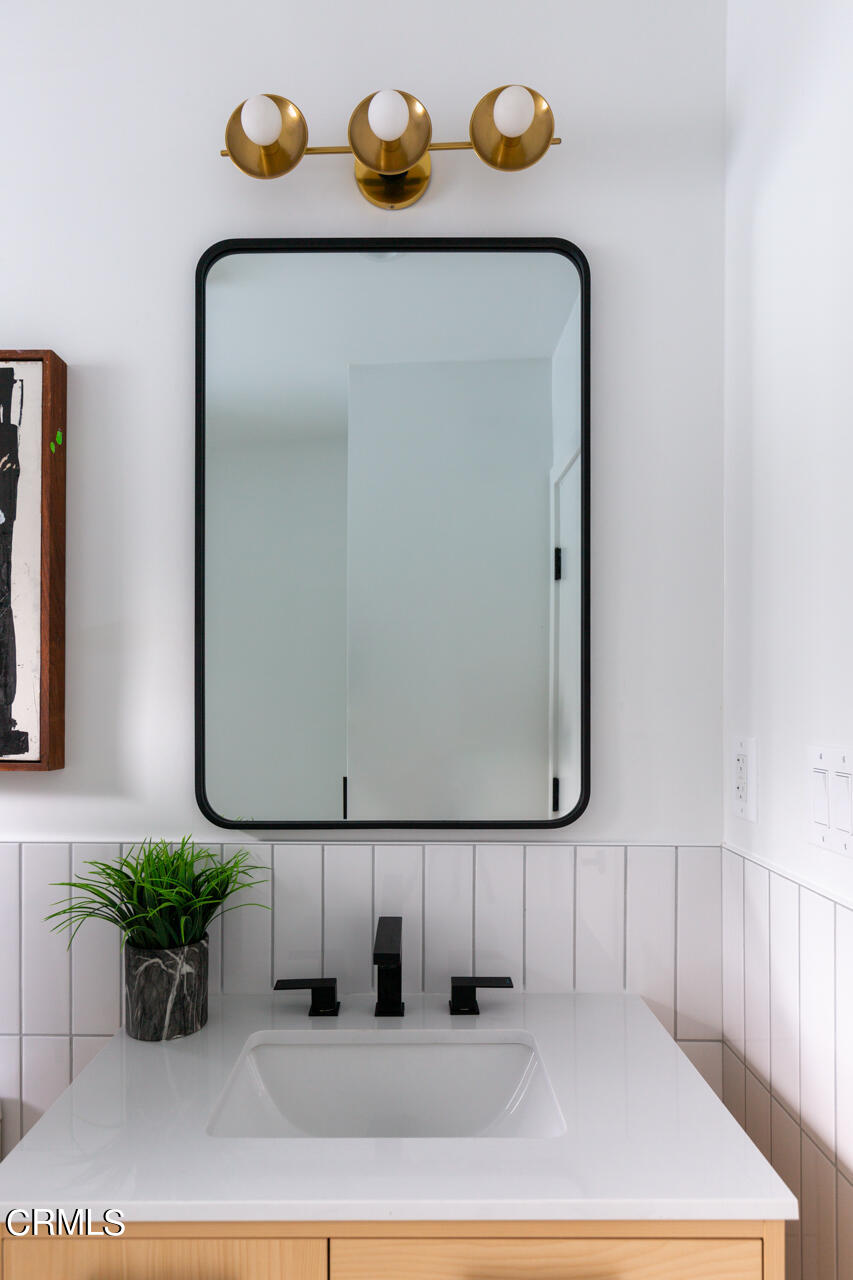 1649 New York Drive Altadena, CA 91001 - Photo 12 of 29 wooden floor with a potted plant
