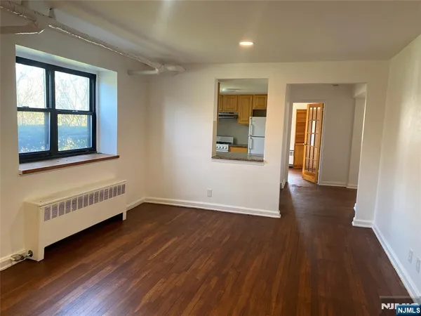 $1,850 | 2329 Hudson Terrace, Unit G2C, Fort Lee, NJ 07024