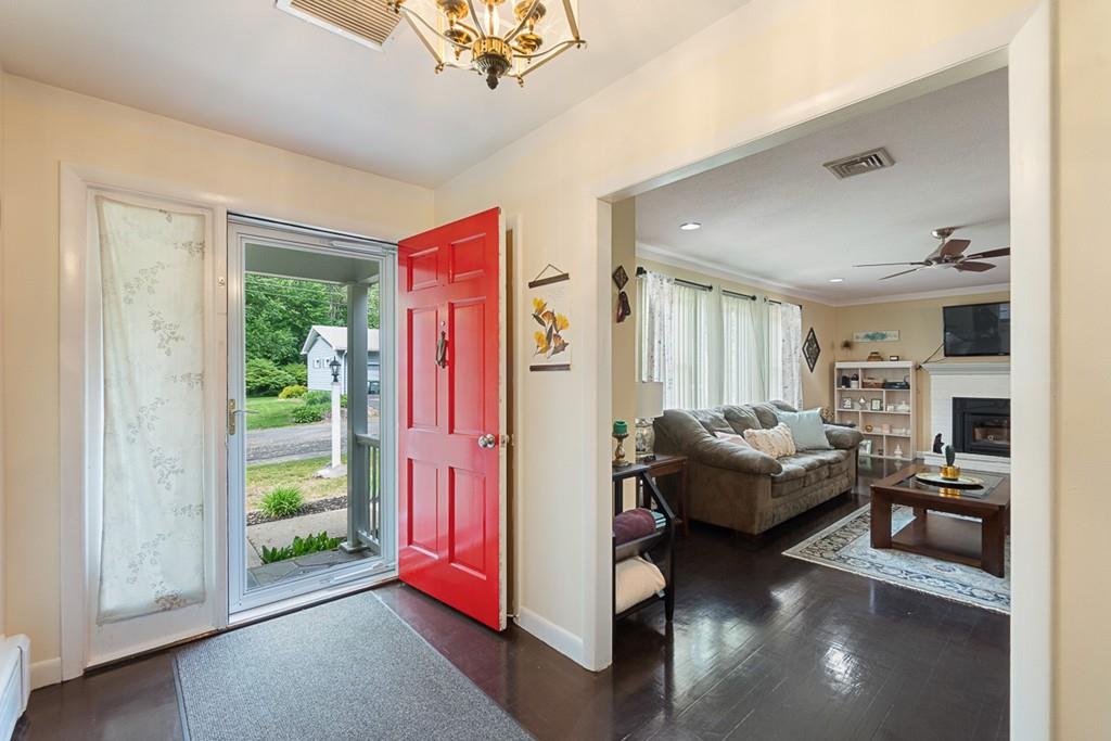 80 Cloverleaf Road Leominster, MA 01453 - Photo 6 of 42 Gallery Image 6