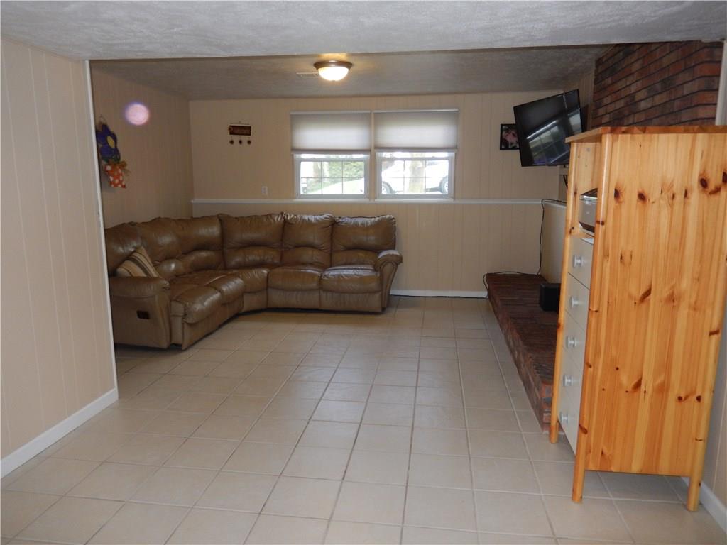 152 Ridgewood Drive Freedom, PA 15042 - Photo 15 of 24 Gallery Image 15