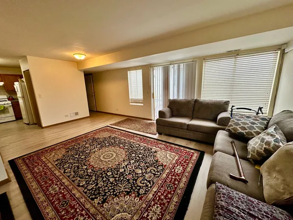 $299,990 | 1033 Serendipity Drive, Aurora, IL 60504