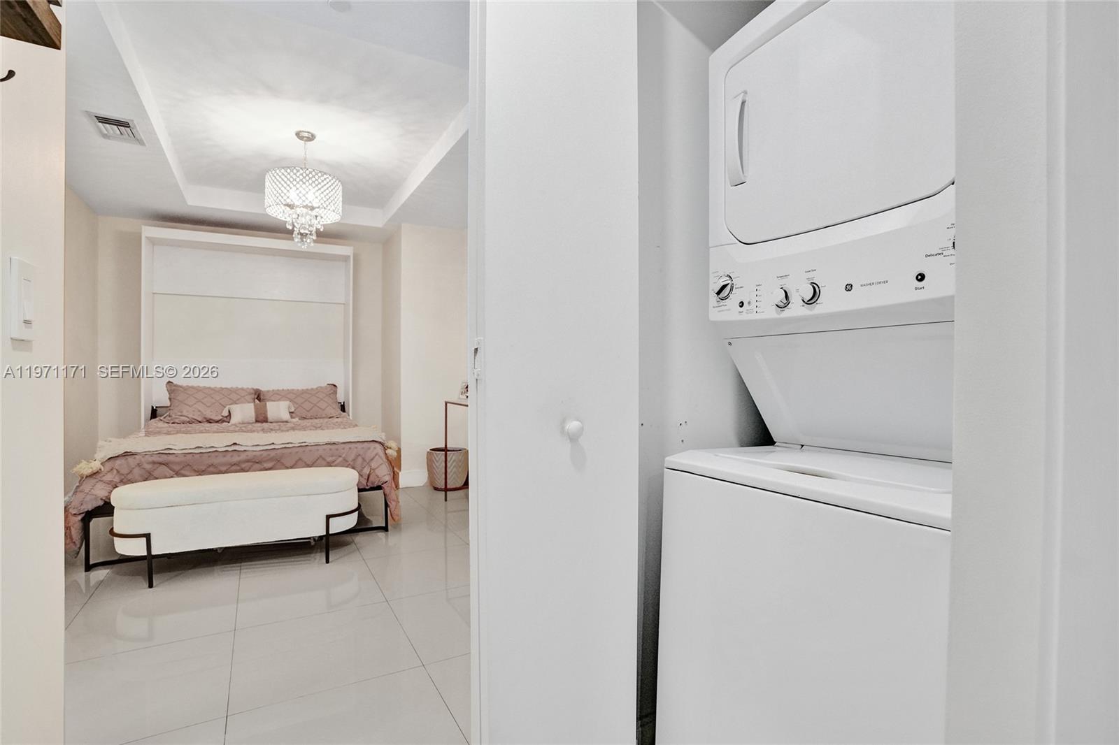 45 Southwest 9th Street, Unit 4004 Miami, FL 33130 - Photo 17 of 28 a view of utility room