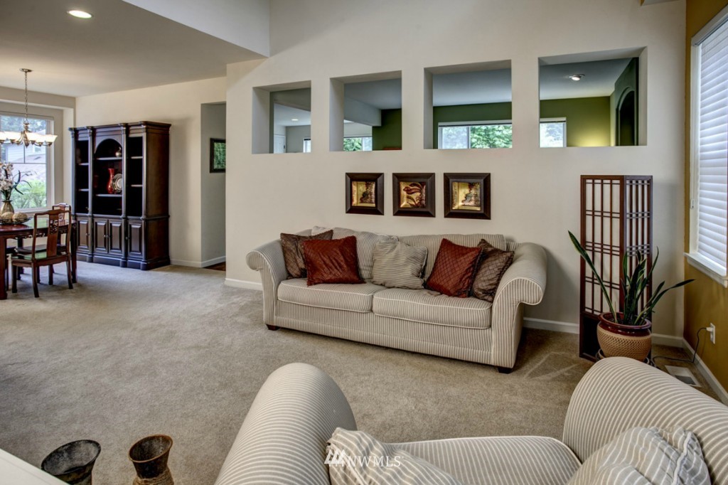 16116 Parkside Way Southeast Renton, WA 98058 - Photo 3 of 15
