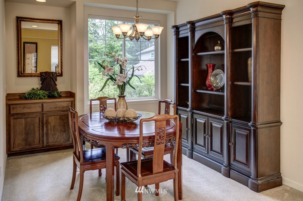 16116 Parkside Way Southeast Renton, WA 98058 - Photo 4 of 15
