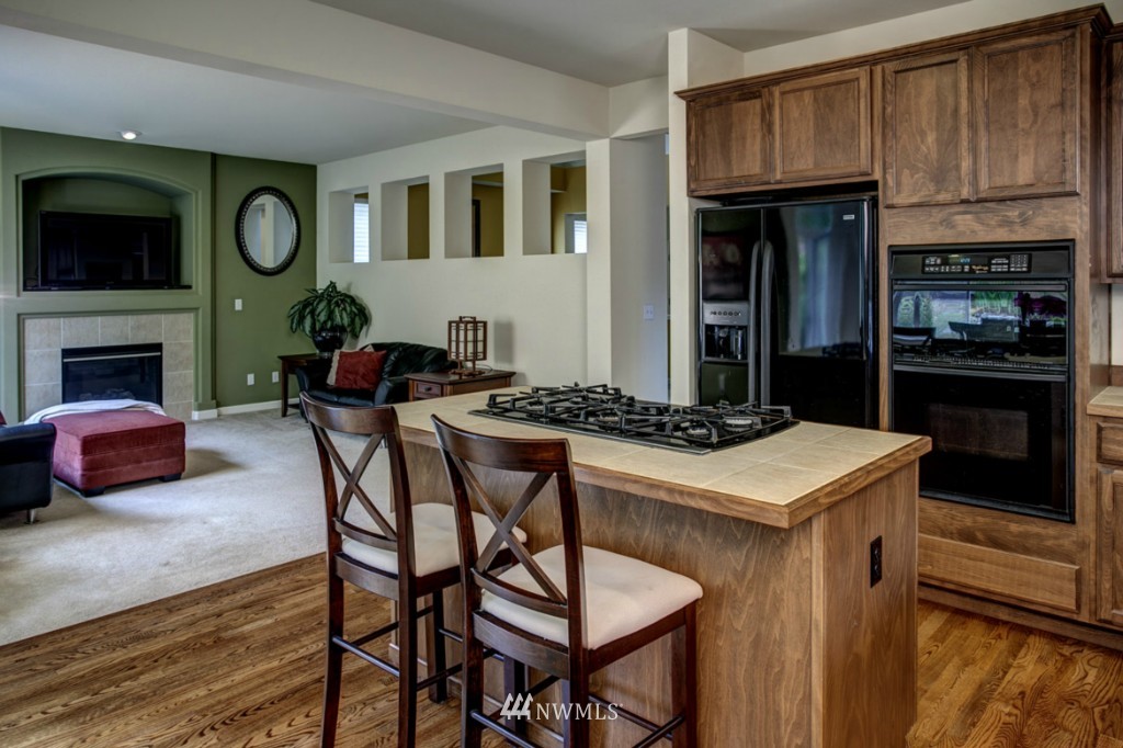 16116 Parkside Way Southeast Renton, WA 98058 - Photo 5 of 15