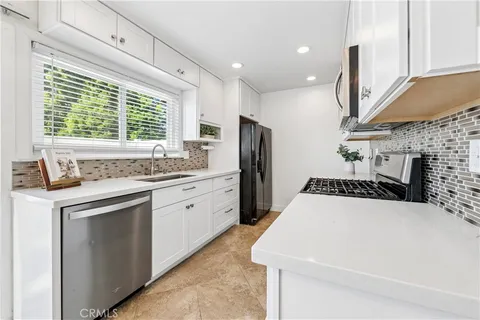 $699,000 | 17653 Brittany Lane, Unit 91, Huntington Beach, CA 92647