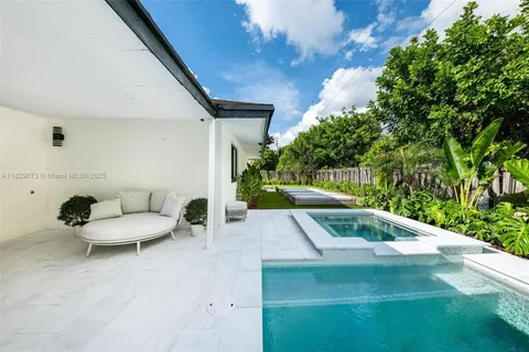 a view of outdoor space yard and patio