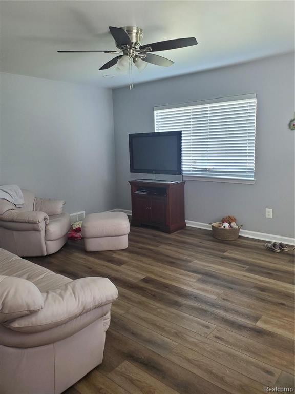 8401 18 18 Mile Road, Unit 81 Sterling Heights, MI 48313 - Photo 4 of 20