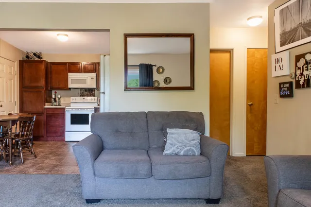 $175,000 | 5351 Garden View Court, Madison, WI 53713