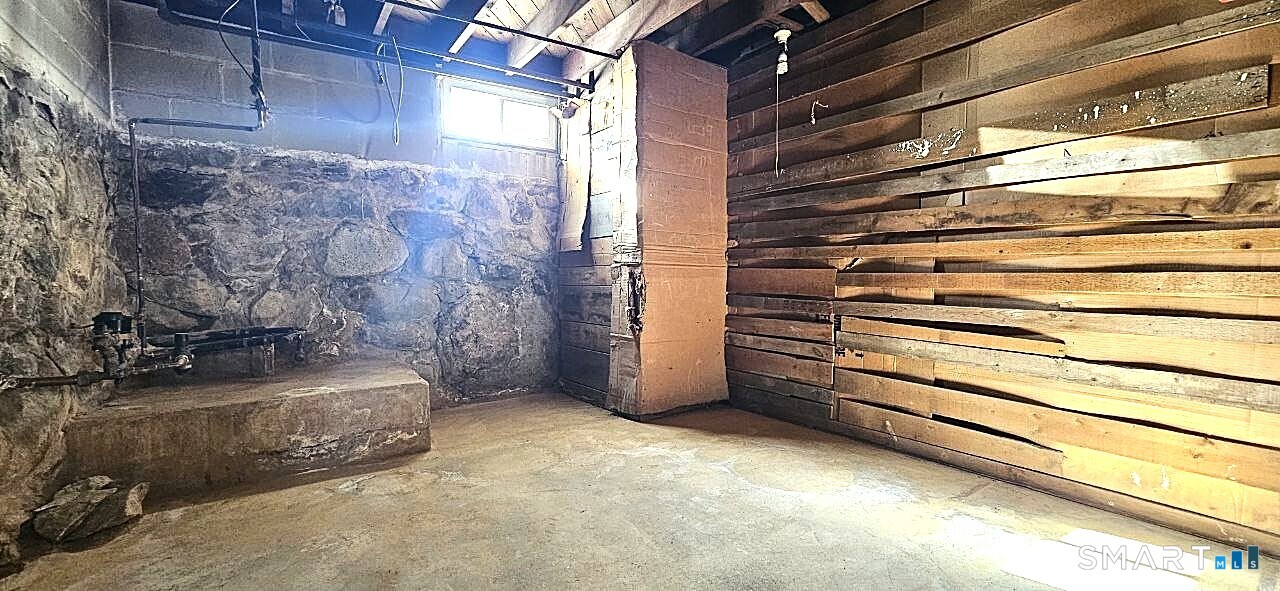 44 Old Waterbury Road Plymouth, CT 06786 - Photo 32 of 38