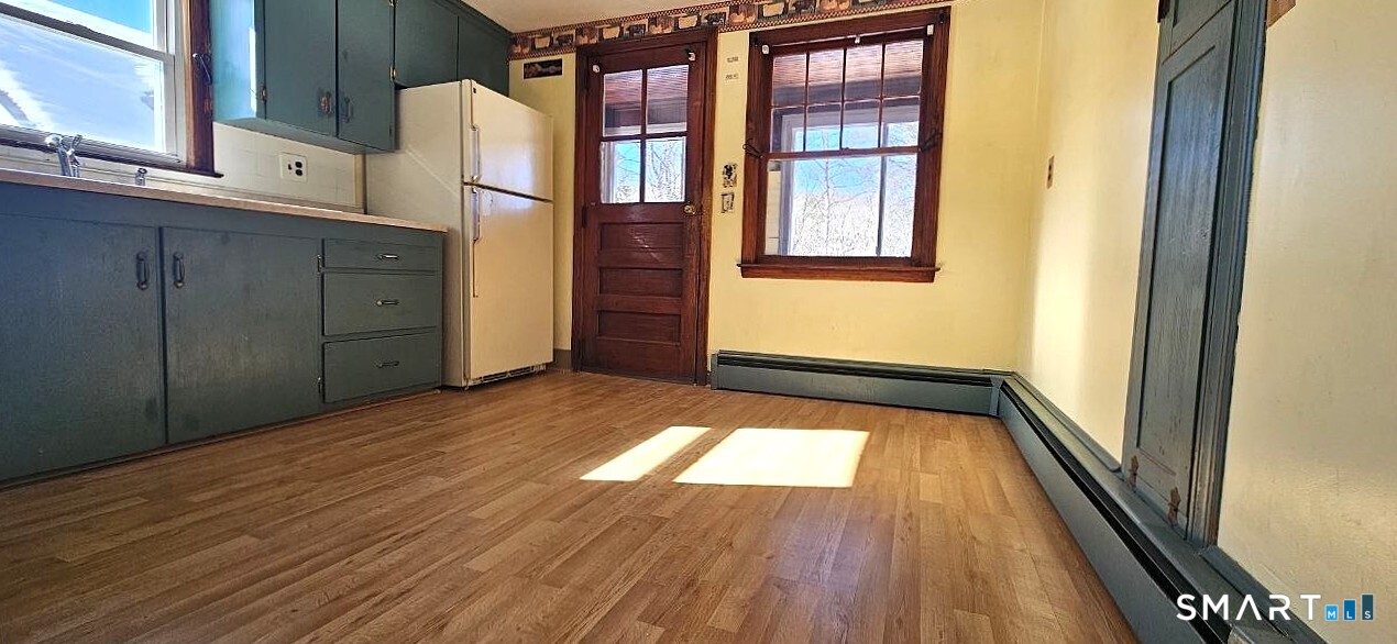 44 Old Waterbury Road Plymouth, CT 06786 - Photo 5 of 38