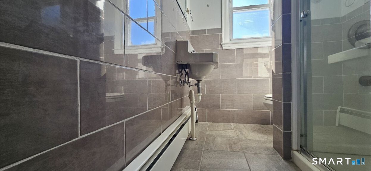 44 Old Waterbury Road Plymouth, CT 06786 - Photo 9 of 38