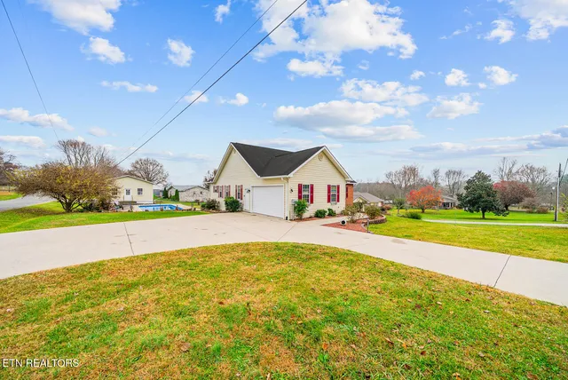 $479,900 | 273 Washington Street, Crossville, TN 38572