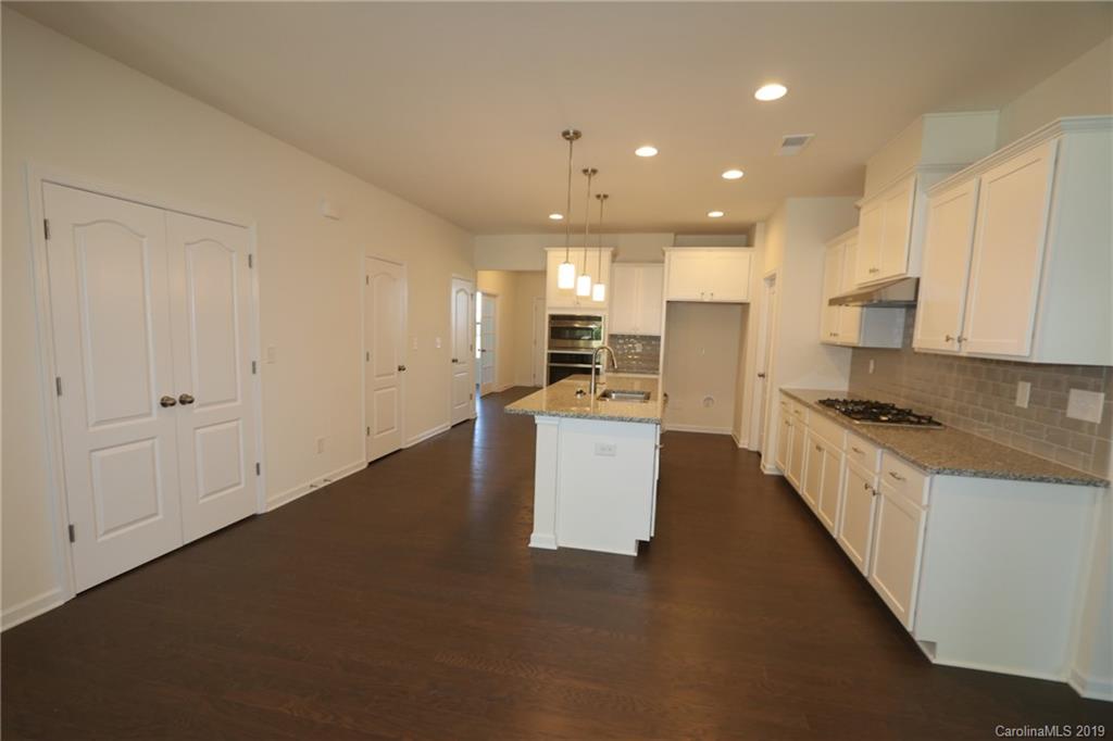 7087 Chrysanthemum Road, Unit 162 Lancaster, SC 29720 - Photo 3 of 14 Gallery Image 3