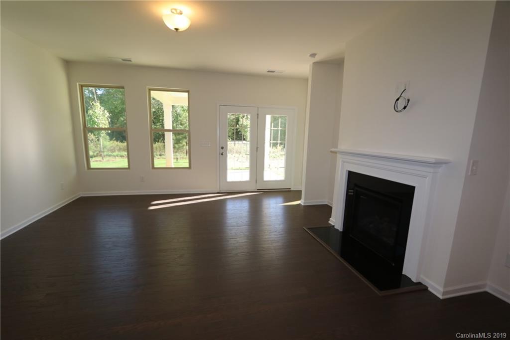 7087 Chrysanthemum Road, Unit 162 Lancaster, SC 29720 - Photo 4 of 14 Gallery Image 4