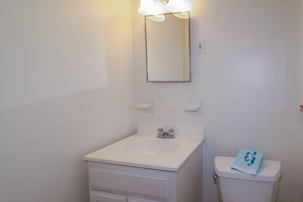 5 Wedgemere Road Beverly, MA 01915 - Photo 24 of 40