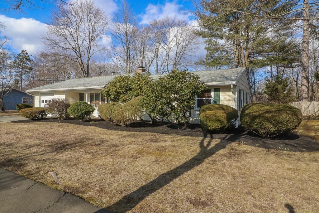 5 Wedgemere Road Beverly, MA 01915 - Photo 4 of 40