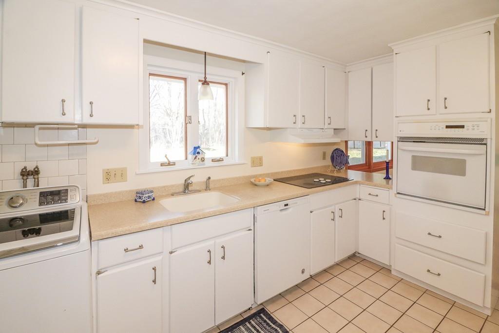 5 Wedgemere Road Beverly, MA 01915 - Photo 10 of 40