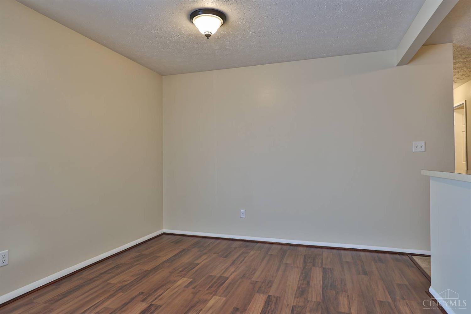6584 Hearne Road, Unit 17 Cincinnati, OH 45248 - Photo 8 of 27 Gallery Image 8