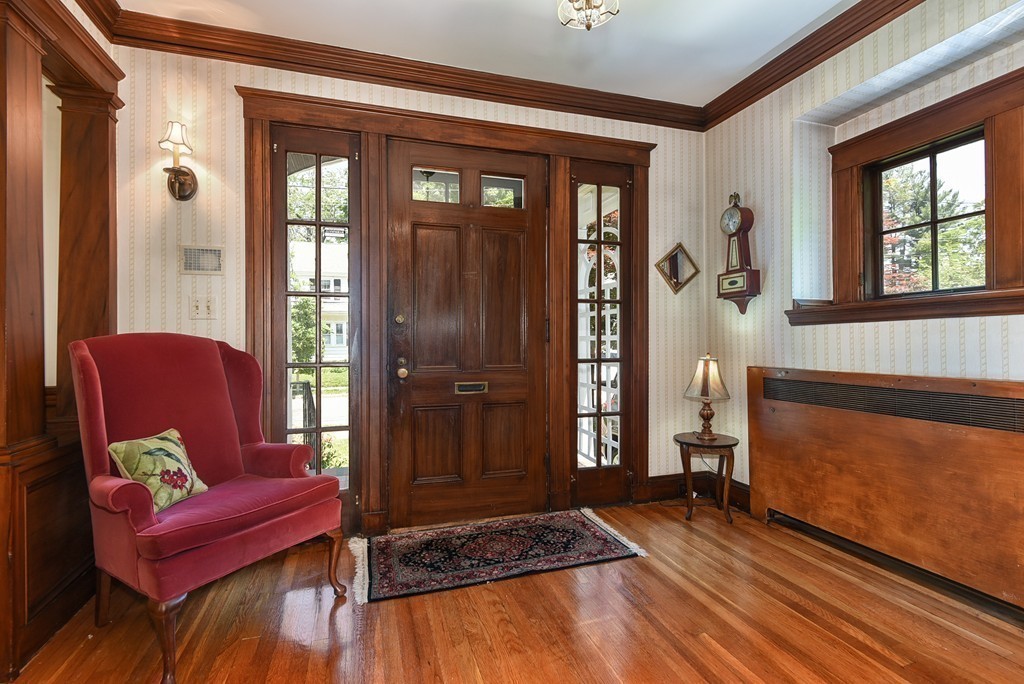 30 Vineyard Road Newton, MA 02459 - Photo 4 of 22