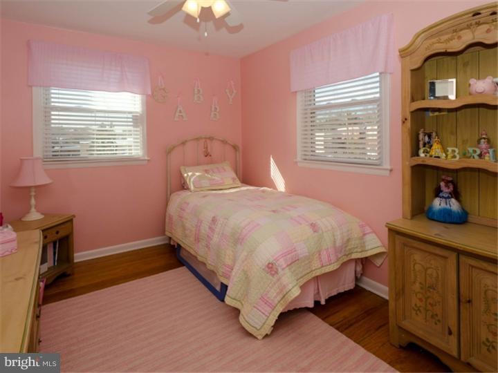 7347 Hill Road Philadelphia, PA 19128 - Photo 14 of 22 Bedroom 2