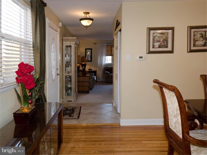 7347 Hill Road Philadelphia, PA 19128 - Photo 8 of 22 Den