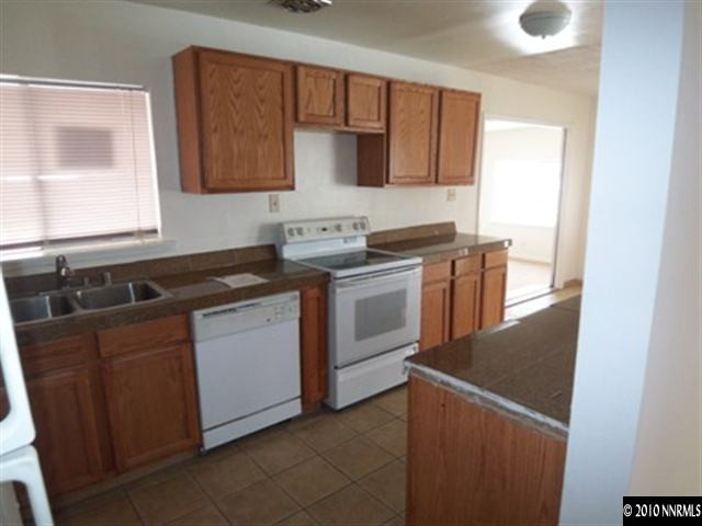 1845 Radcliffe Drive Reno, NV 89502 - Photo 6 of 7 Photo 6