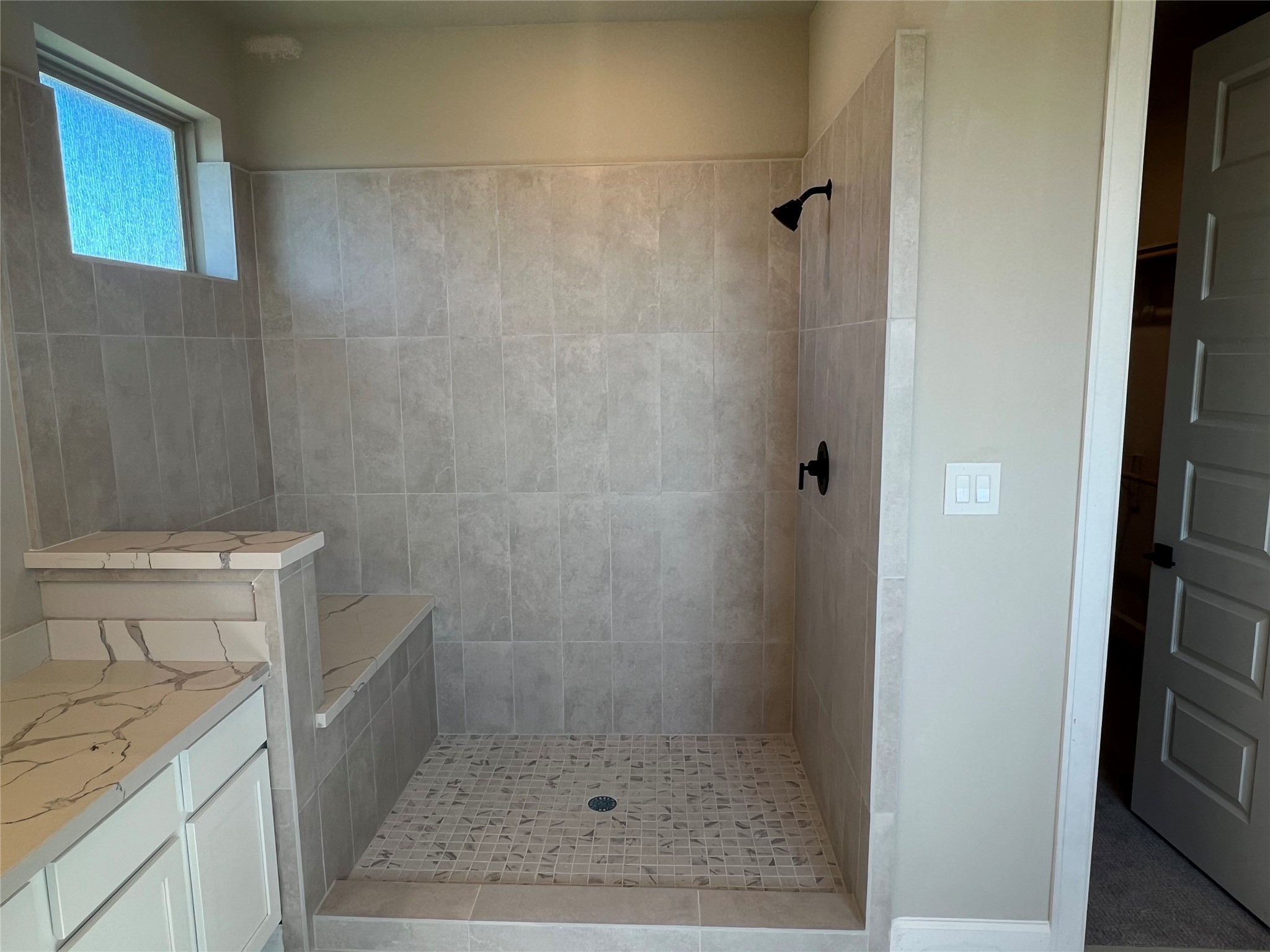 136 Peninsula Point Drive Montgomery, TX 77356 - Photo 9 of 36 a bathroom with a sink a toilet and shower