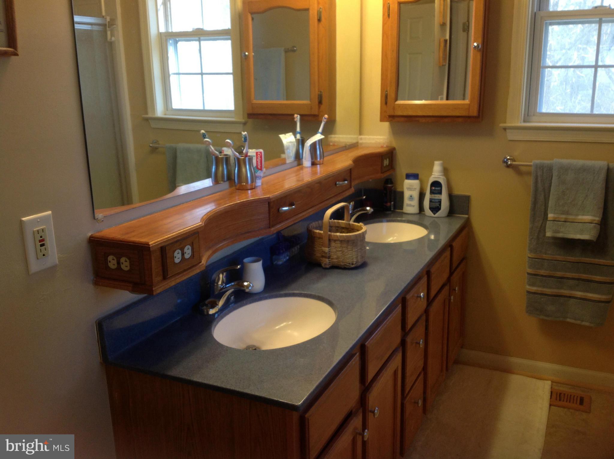 36 Ridge Pointe Lane Fredericksburg, VA 22405 - Photo 14 of 30 Bath (Master)