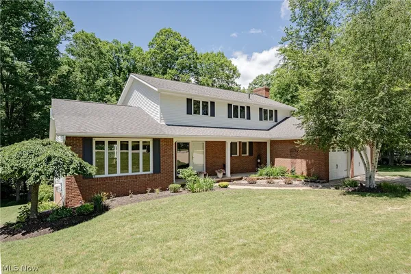 $424,900 | 8515 Scenicridge Avenue Northwest, Clinton, OH 44216
