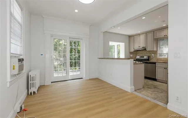 $4,600 | 11 Floyd Place, Unit A, Great Neck, NY 11024