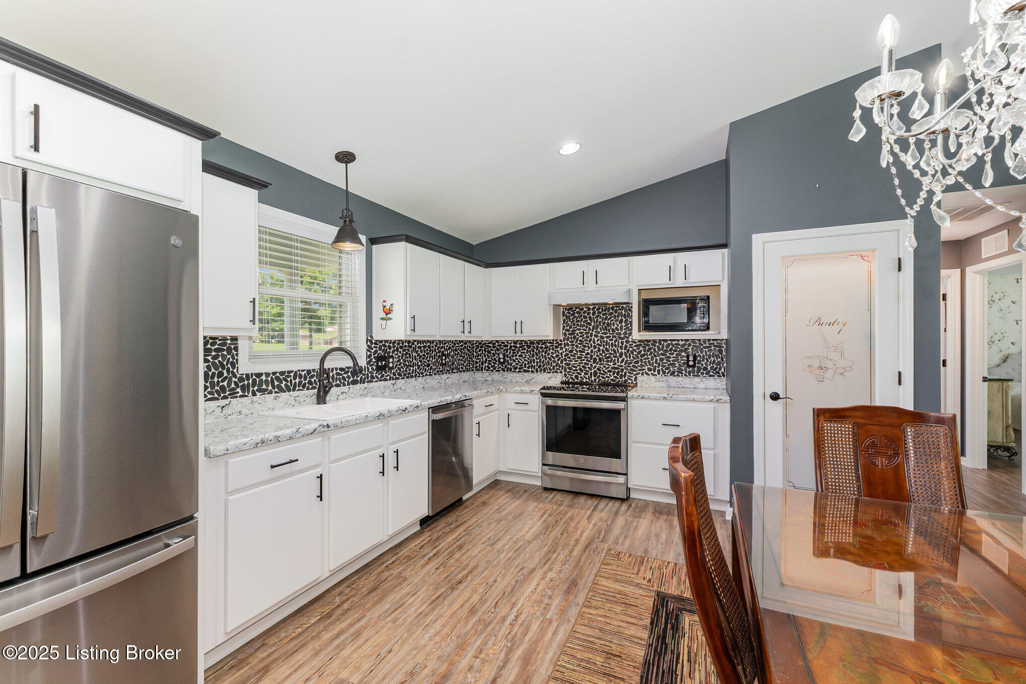 5538 Knob Creek Road Brooks, KY 40109 - Photo 12 of 43 012_5538_knob_creeek_rd_16-edit_932